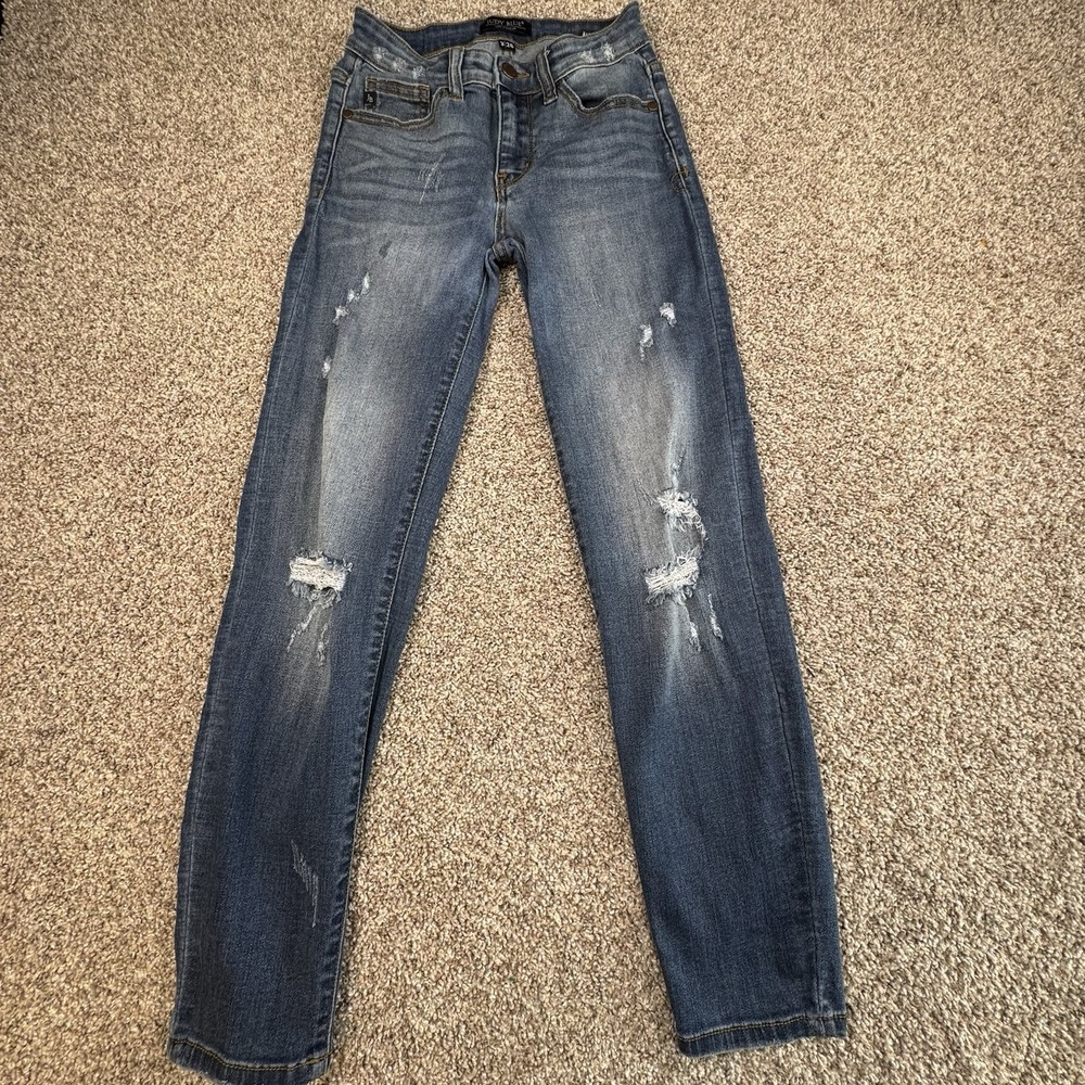 Judy Blue Jeans womens 3/26 Medium Wash Blue Denim Relaxed Fit Distressed Ankle